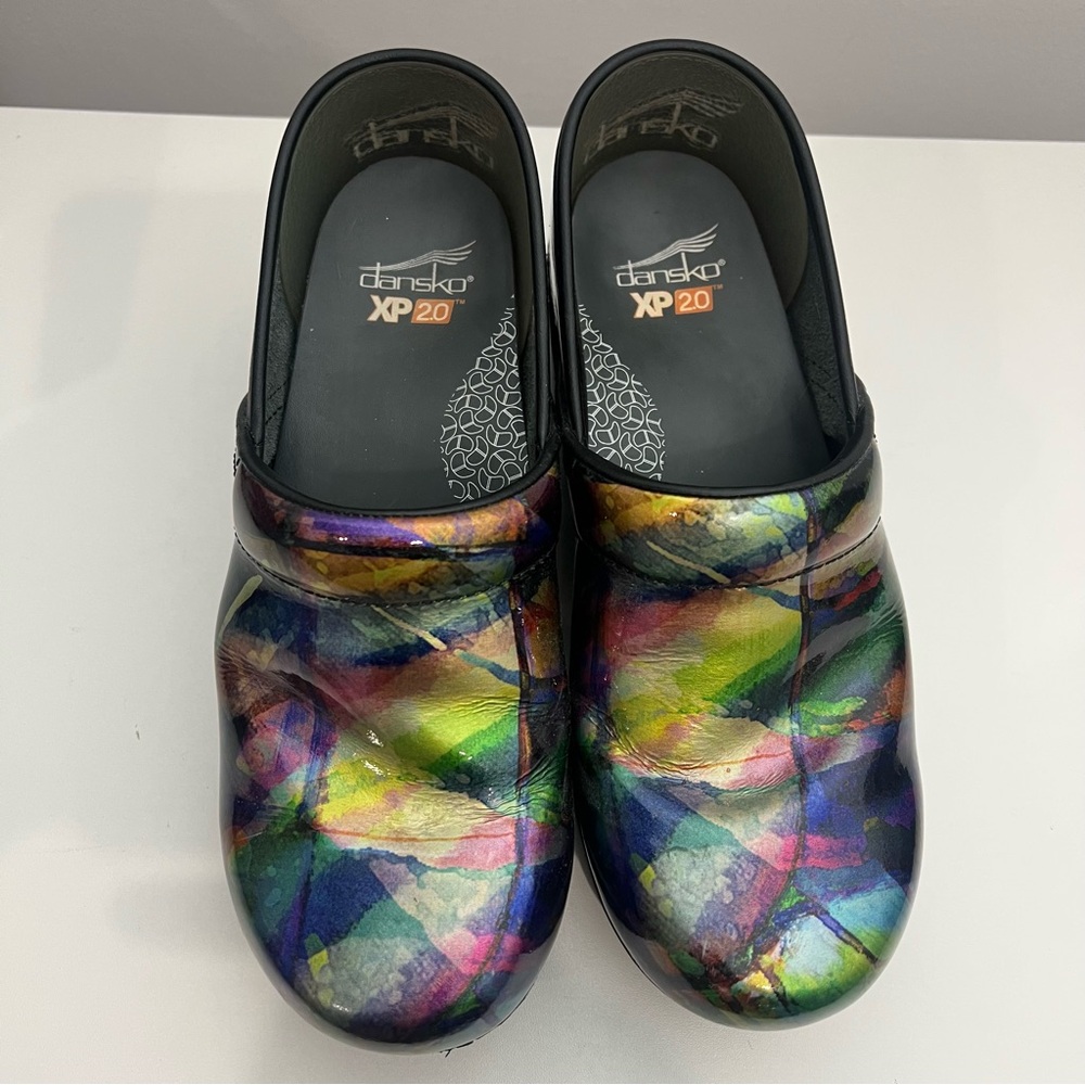 Dansko XP 2.0 Multicolor Watercolor Patent Clogs Size 39
